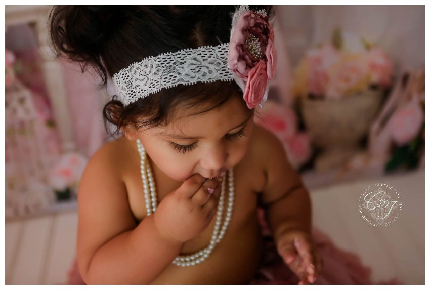 Shabby Chic Cake Smash Photographer in Houston