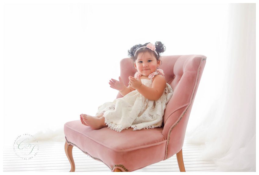 Shabby Chic Cake Smash Photographer in Houston