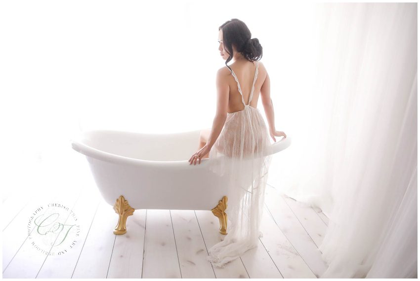 Glamorous Houston Boudoir Session